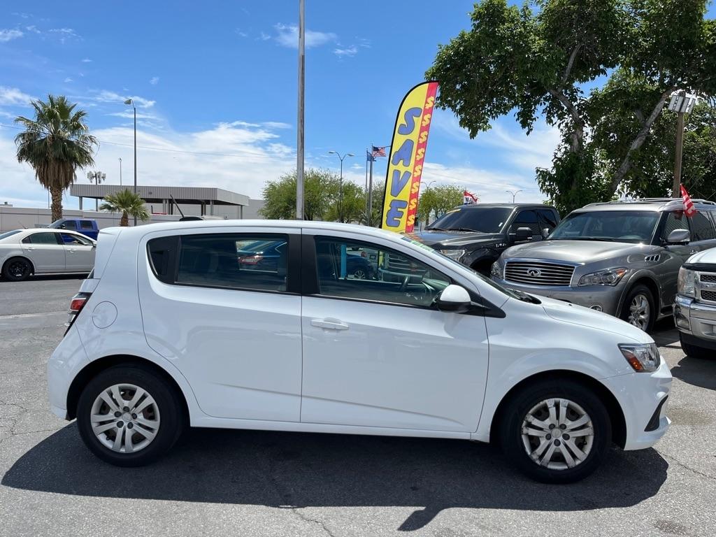 Chevrolet Sonic FL Auto Hatchback 2020
