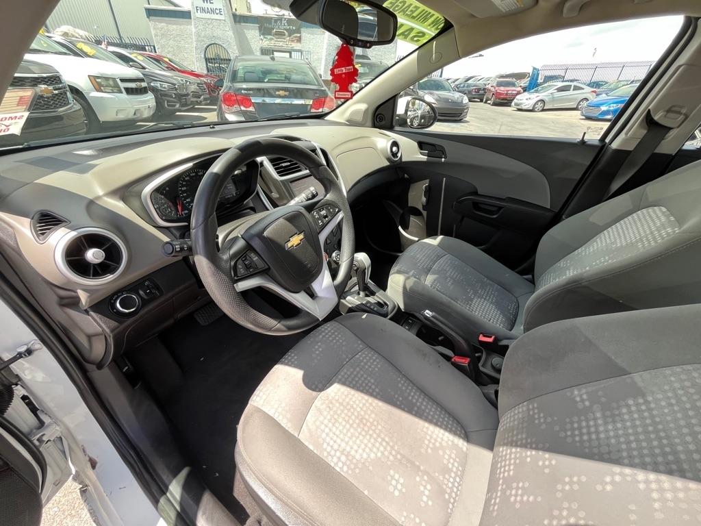 Chevrolet Sonic FL Auto Hatchback 2020