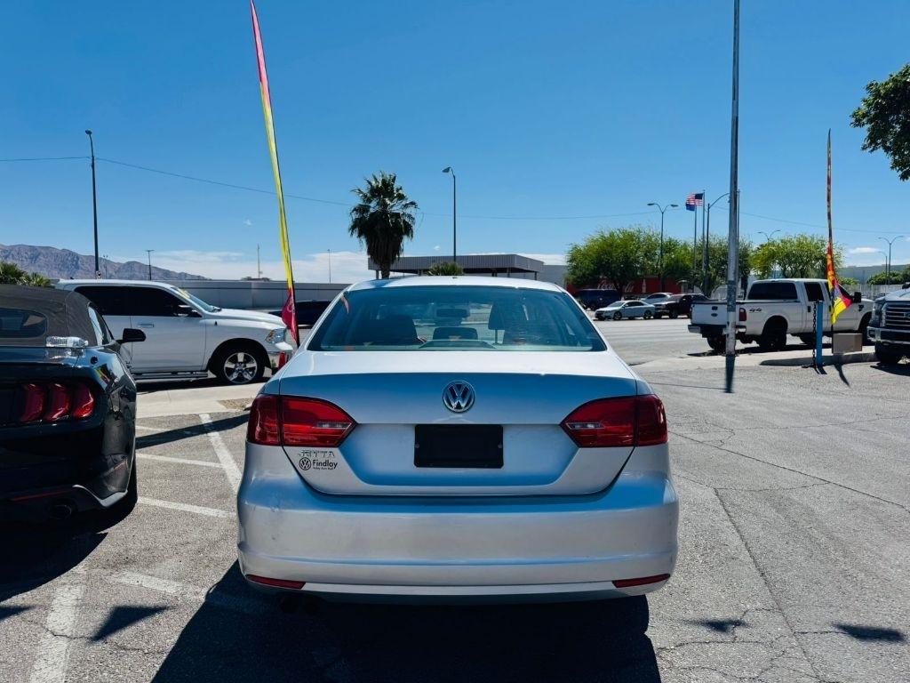 Volkswagen Jetta S 2014