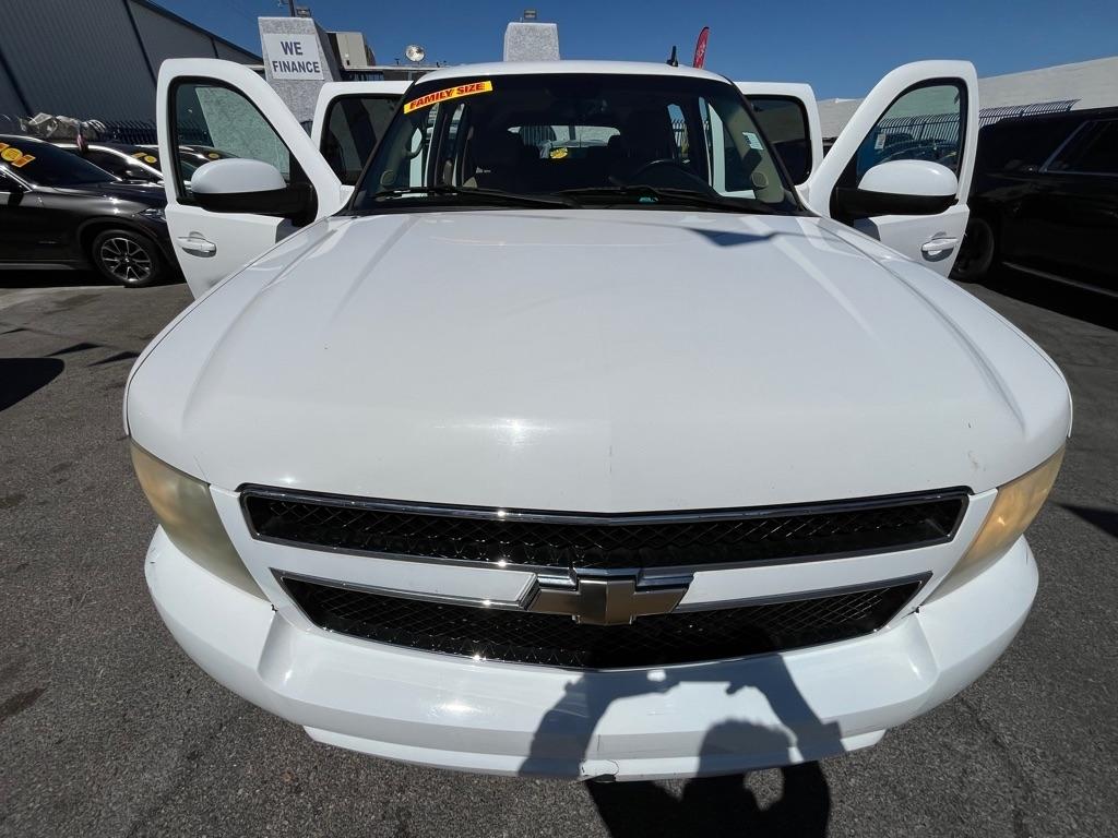 Chevrolet Suburban LS 1500 2WD 2008