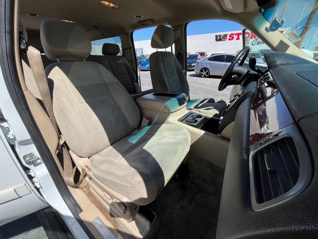 Chevrolet Suburban LS 1500 2WD 2008