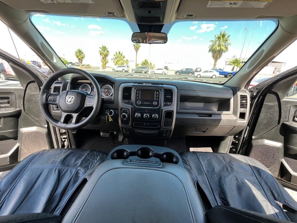 RAM 1500 Tradesman Quad Cab 2WD 2018