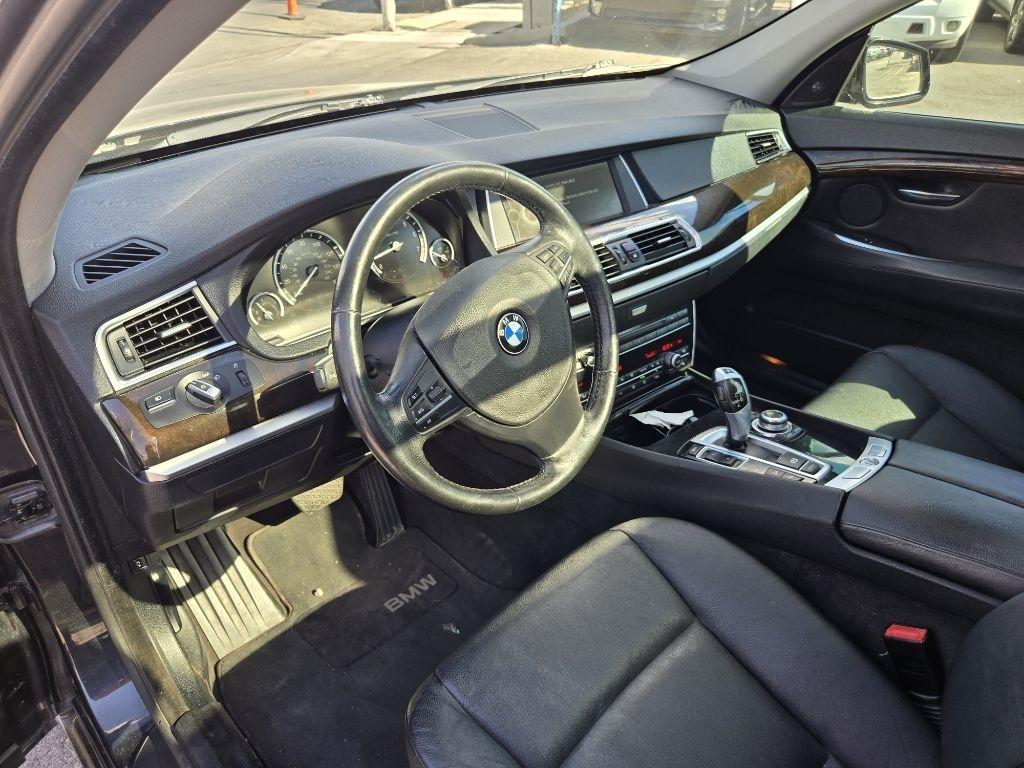 BMW 5-Series Gran Turismo 550xi 2010