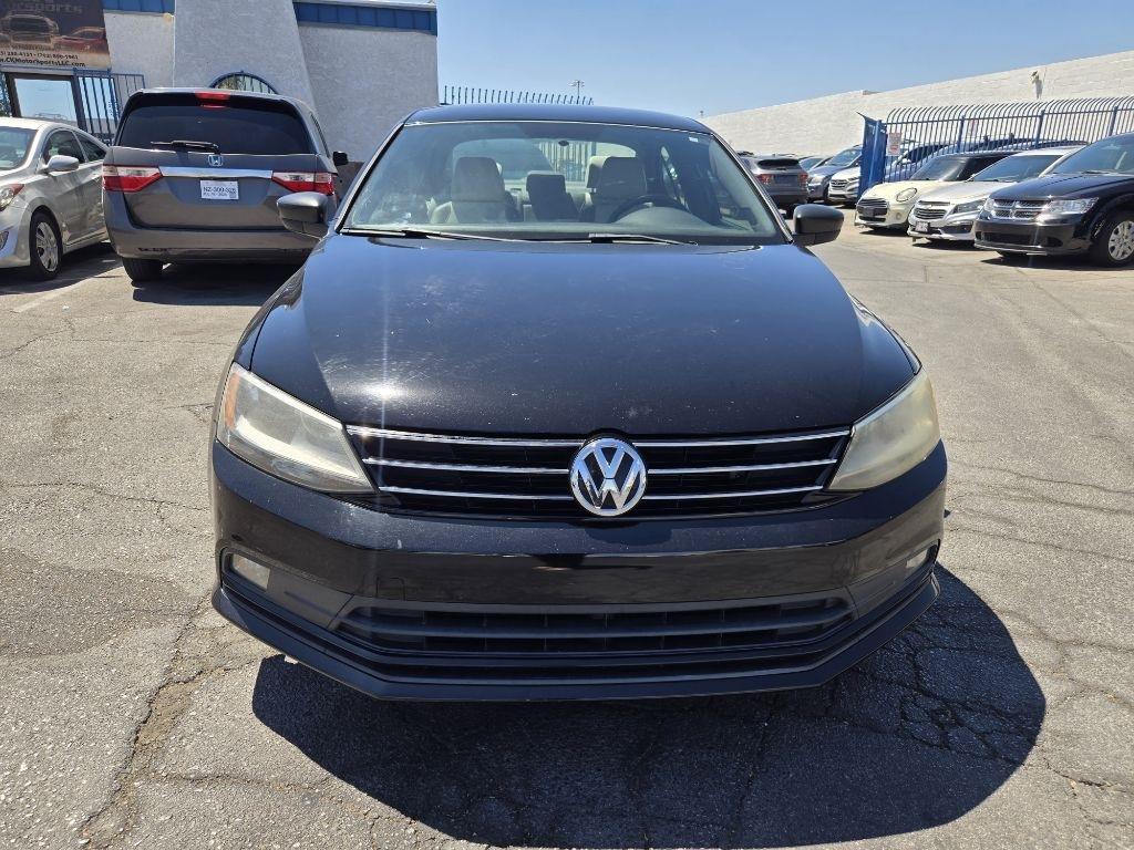 Volkswagen Jetta SE 6A 2016