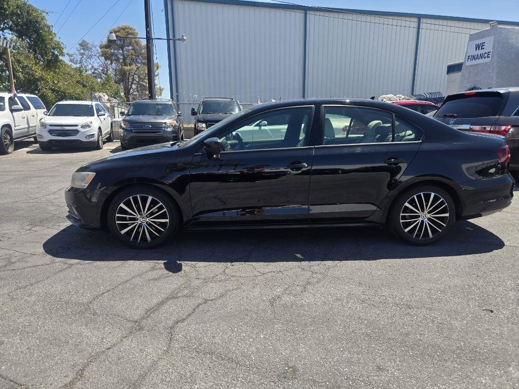 Volkswagen Jetta SE 6A 2016
