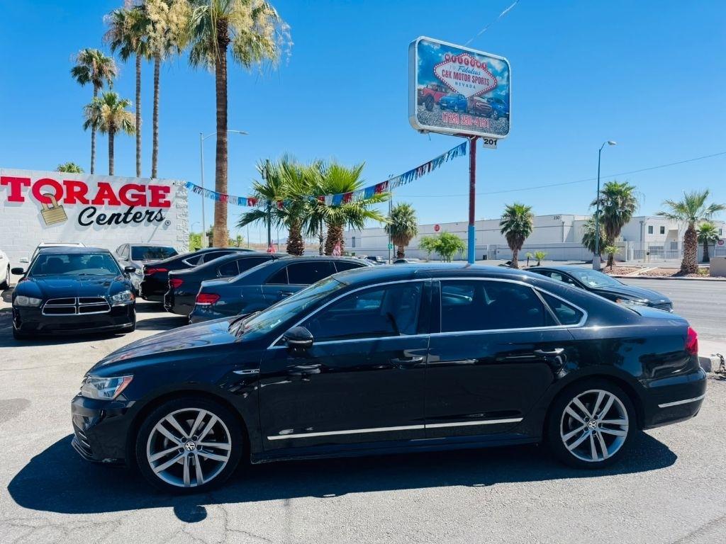 2017 Volkswagen Passat R-Line