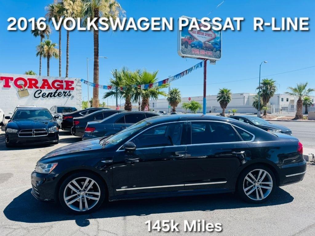 2017 Volkswagen Passat R-Line