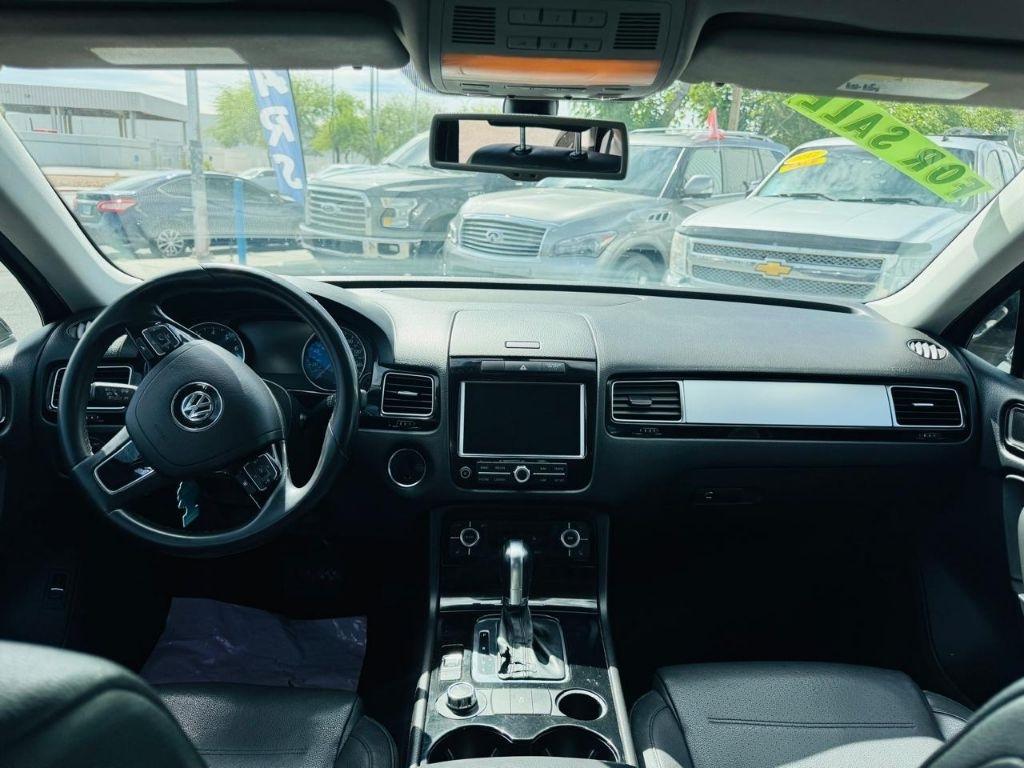 Volkswagen Touareg VR6 FSI 2011