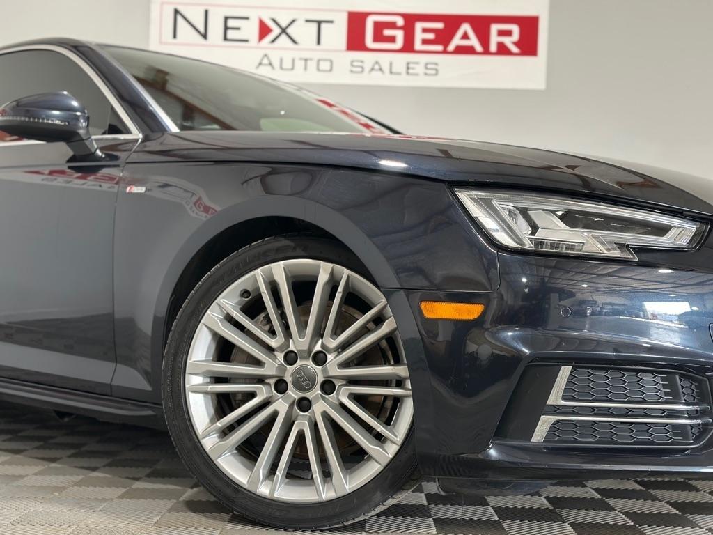 Audi A4 2.0T Premium Plus quattro Sedan 2017