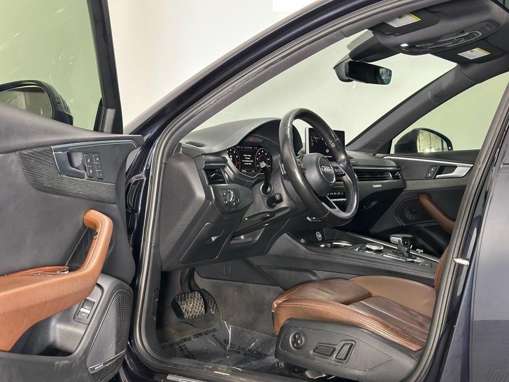 Audi A4 2.0T Premium Plus quattro Sedan 2017