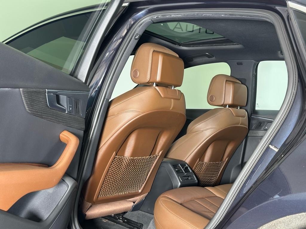 Audi A4 2.0T Premium Plus quattro Sedan 2017