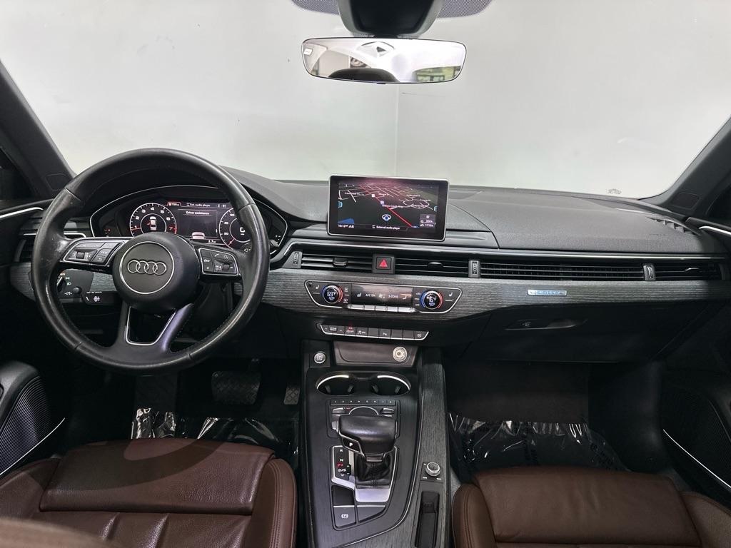 Audi A4 2.0T Premium Plus quattro Sedan 2017