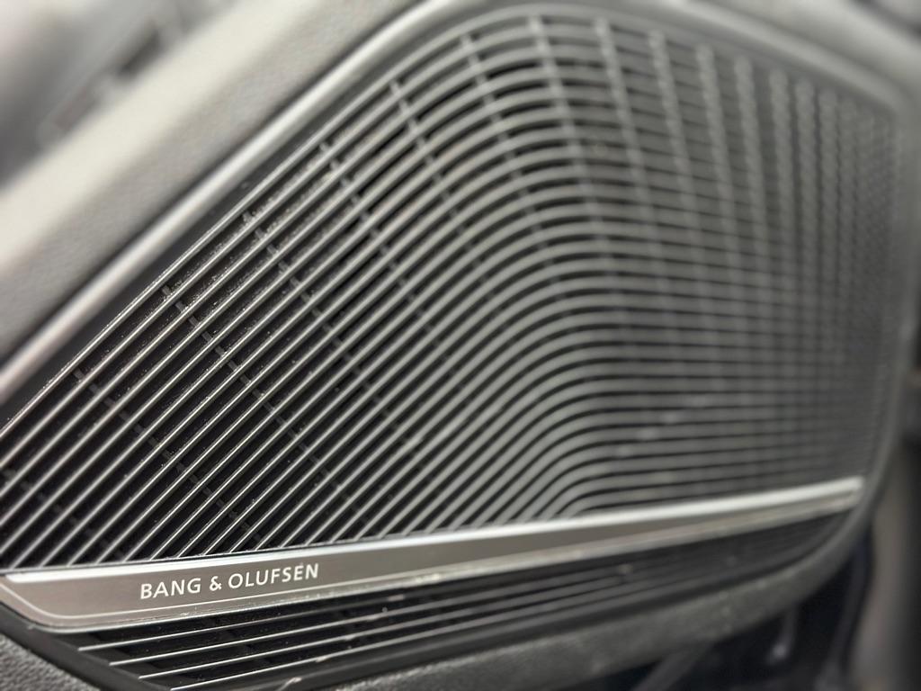 Audi A4 2.0T Premium Plus quattro Sedan 2017