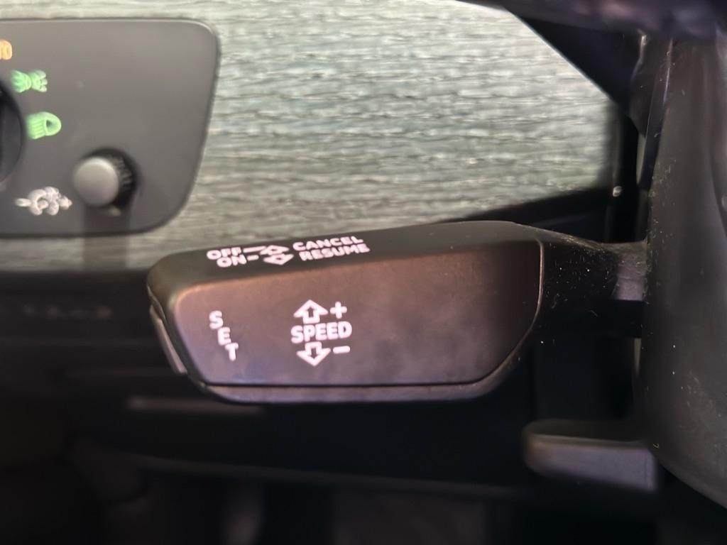 Audi A4 2.0T Premium Plus quattro Sedan 2017