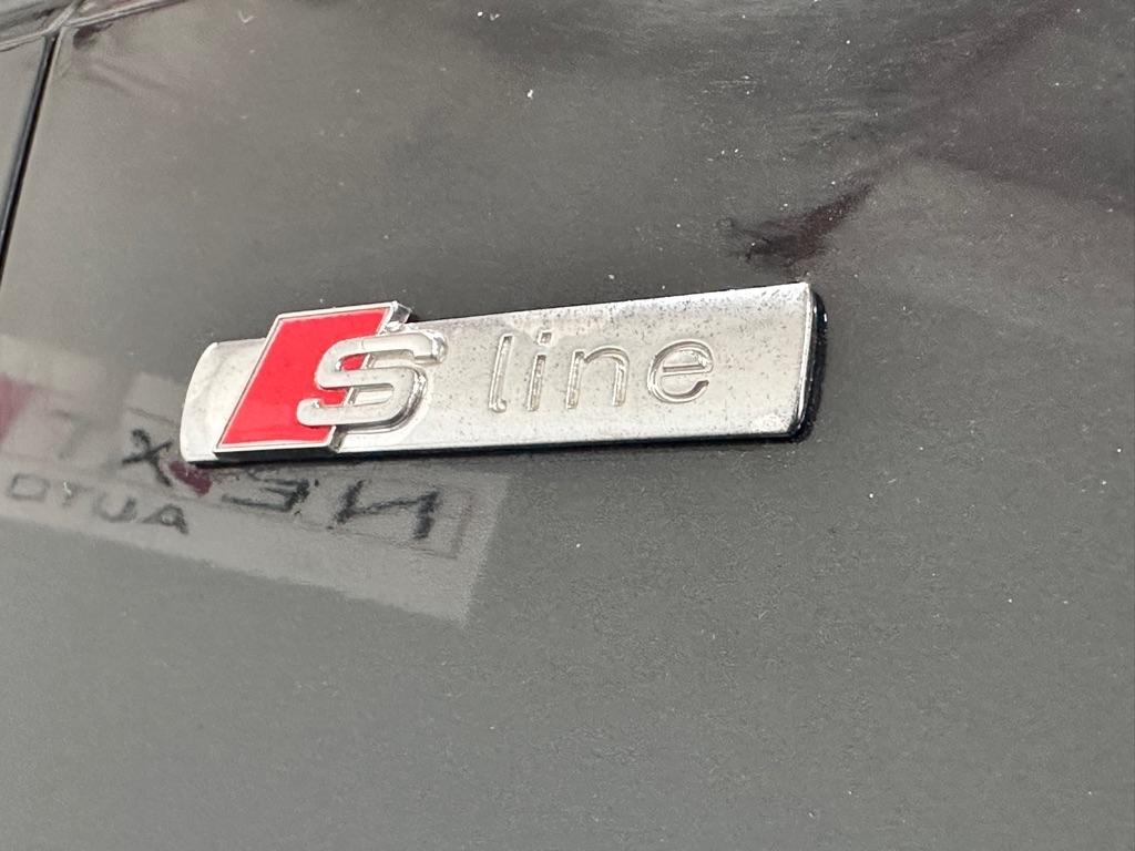 Audi A4 2.0T Premium Plus quattro Sedan 2017