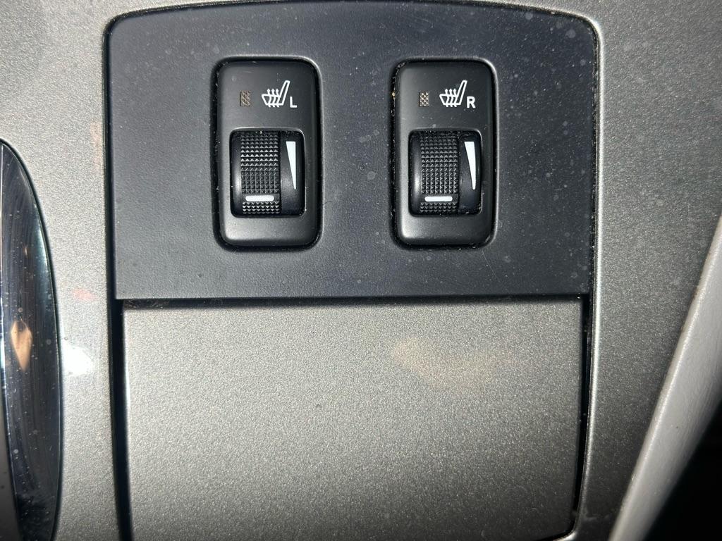 Toyota Sienna XLE FWD 2010