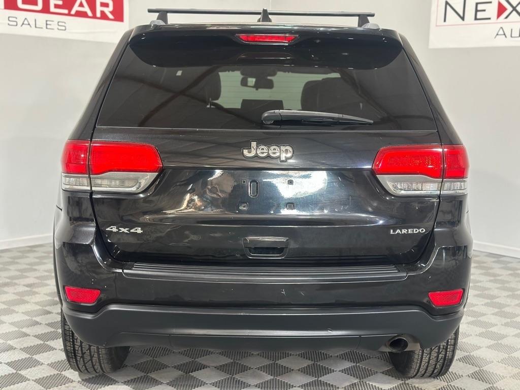 Jeep Grand Cherokee Laredo 4WD 2015