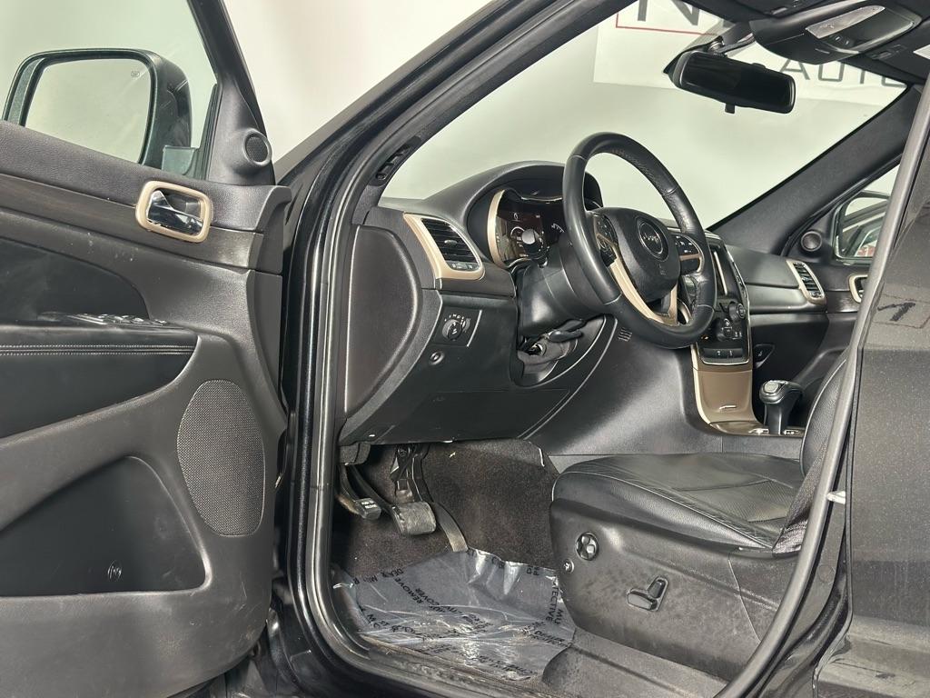 Jeep Grand Cherokee Laredo 4WD 2015