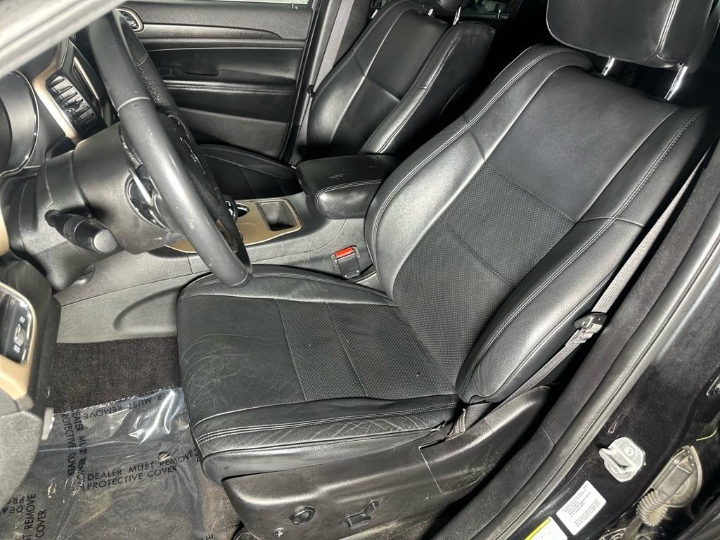 Jeep Grand Cherokee Laredo 4WD 2015