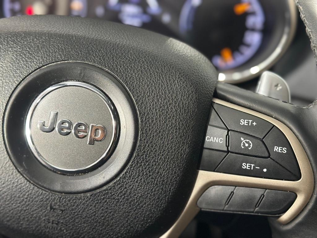 Jeep Grand Cherokee Laredo 4WD 2015