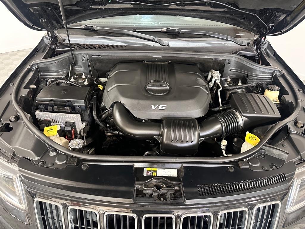 Jeep Grand Cherokee Laredo 4WD 2015