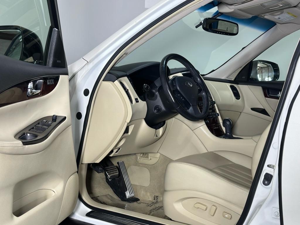 Infiniti QX50 Base AWD 2017