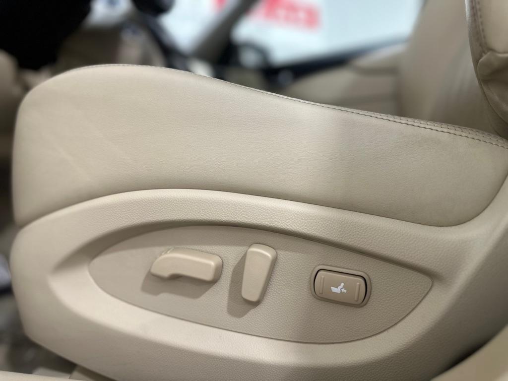 Infiniti QX50 Base AWD 2017