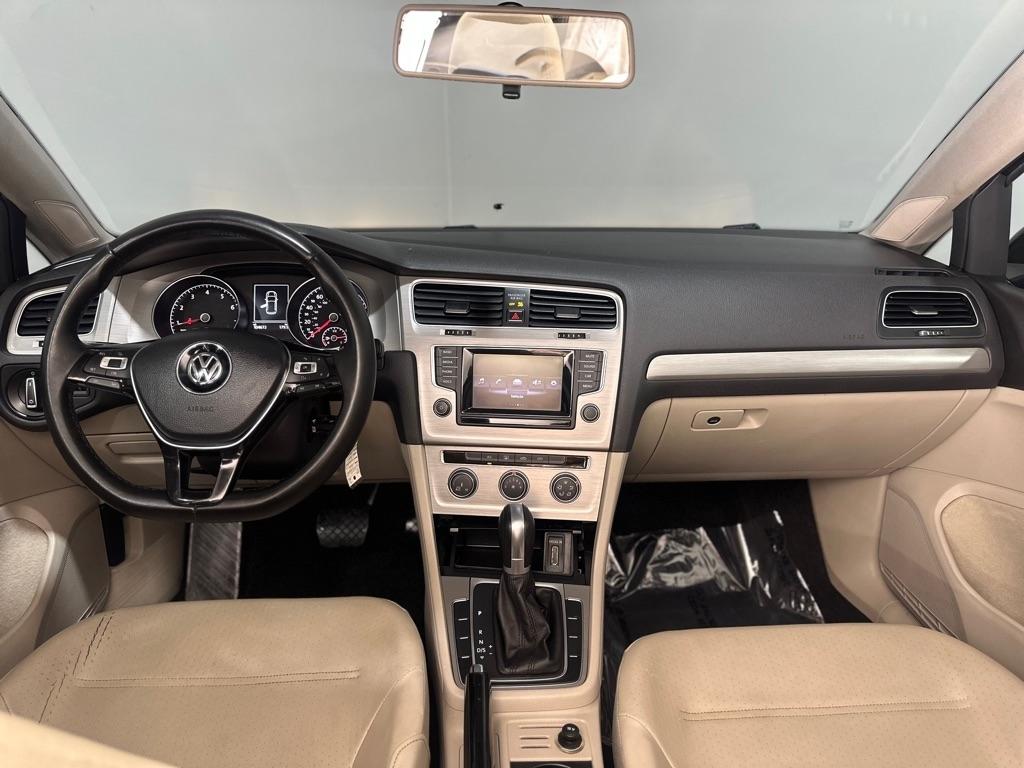 Volkswagen Golf TSI S 6A 2015