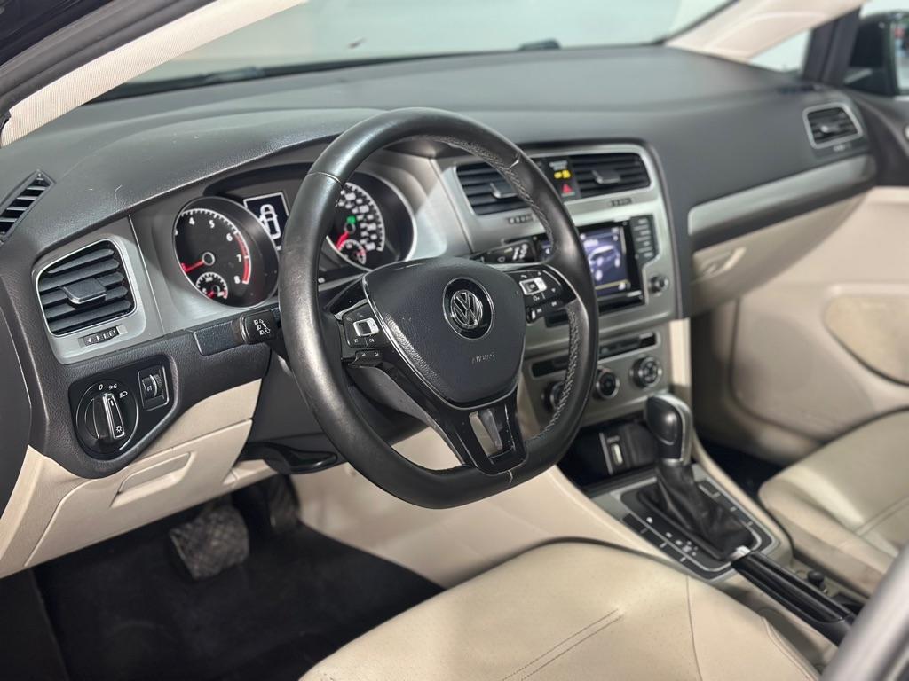 Volkswagen Golf TSI S 6A 2015