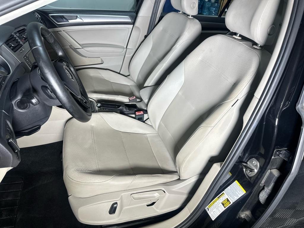 Volkswagen Golf TSI S 6A 2015