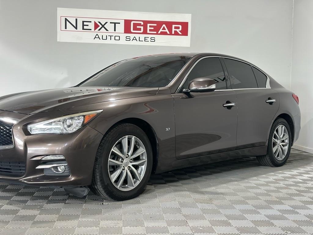 Infiniti Q50 Base AWD 2015