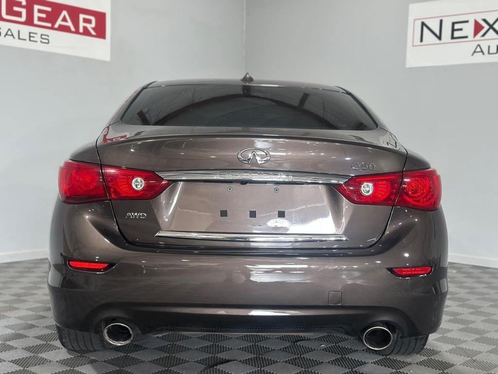 Infiniti Q50 Base AWD 2015