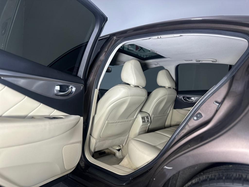 Infiniti Q50 Base AWD 2015