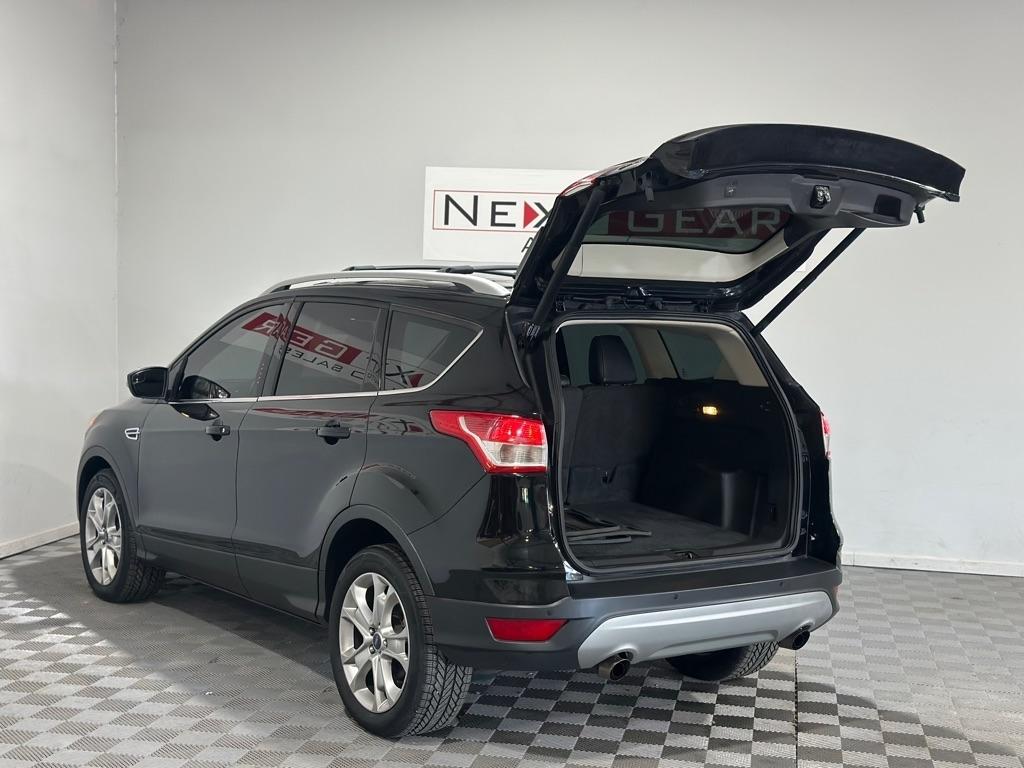 Ford Escape Titanium 4WD 2016