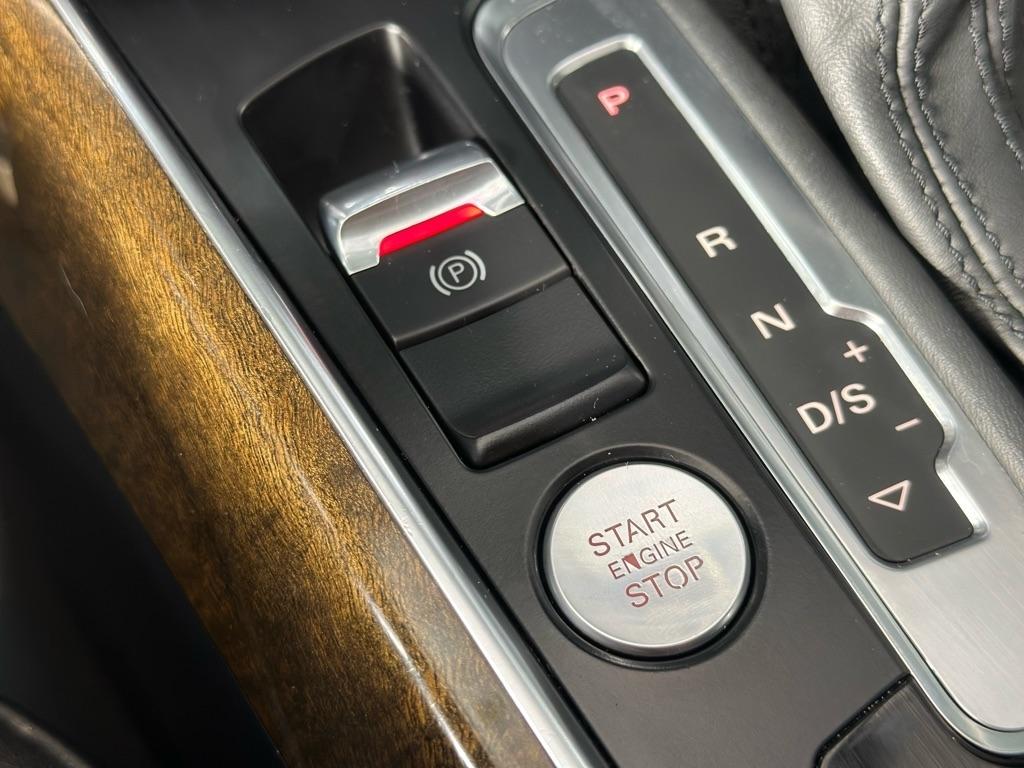 Audi Q5 2.0T Premium Plus quattro 2013