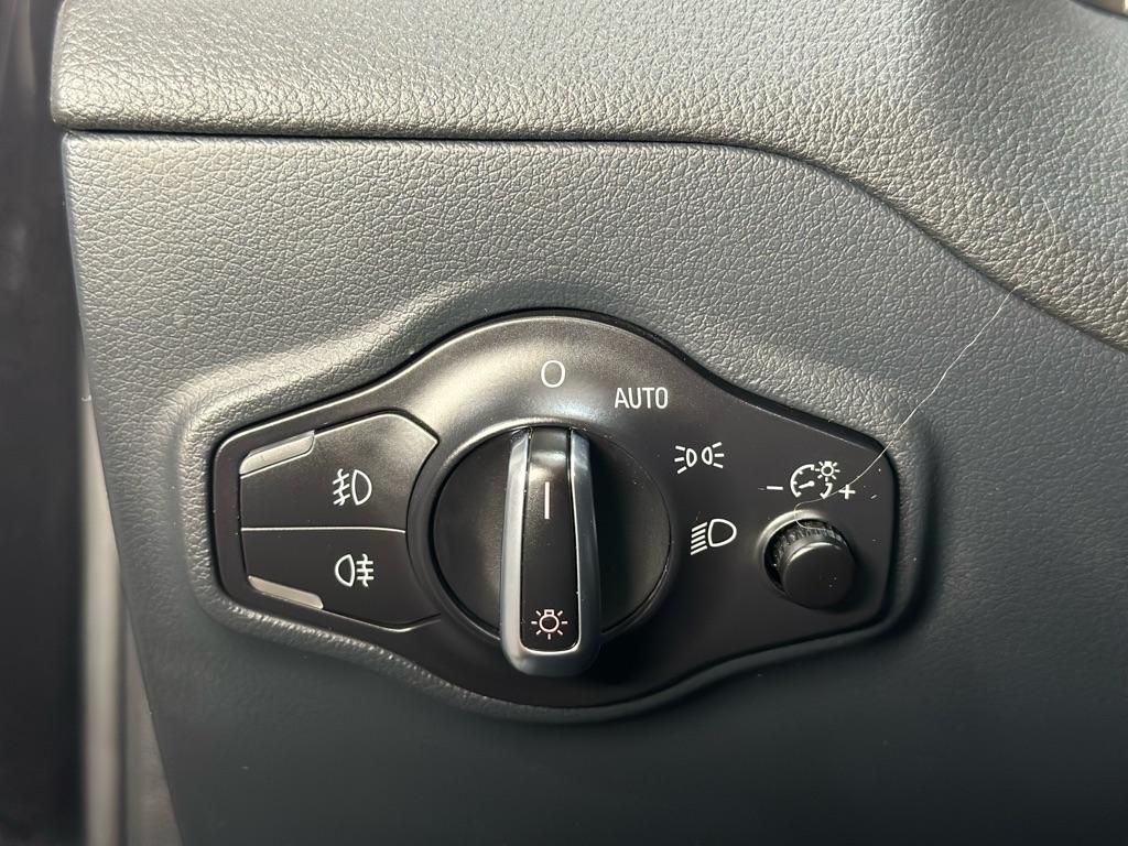 Audi Q5 2.0T Premium Plus quattro 2013