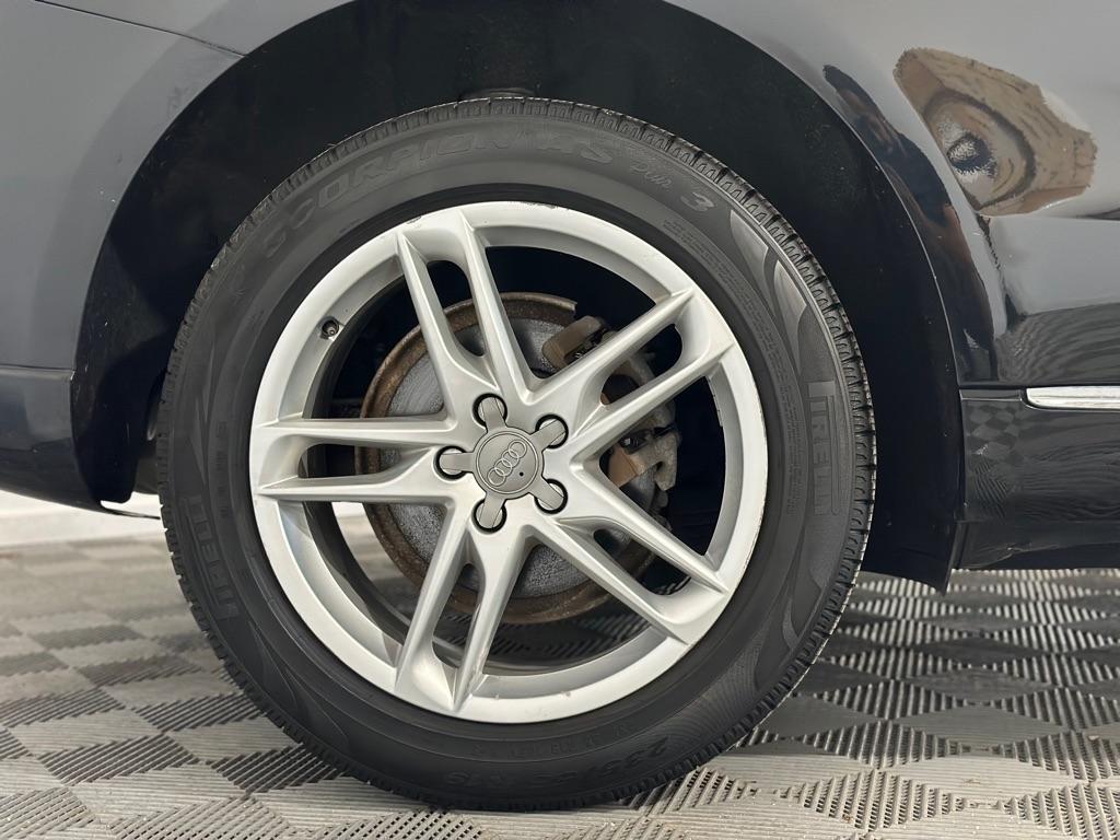 Audi Q5 2.0T Premium Plus quattro 2013