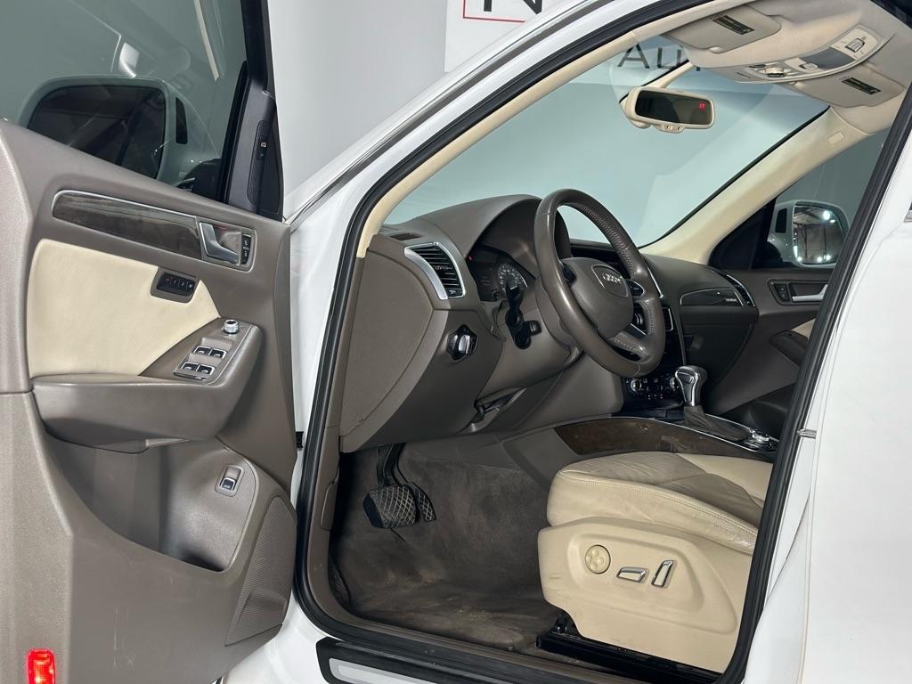 Audi Q5 2.0T Premium Plus quattro 2014