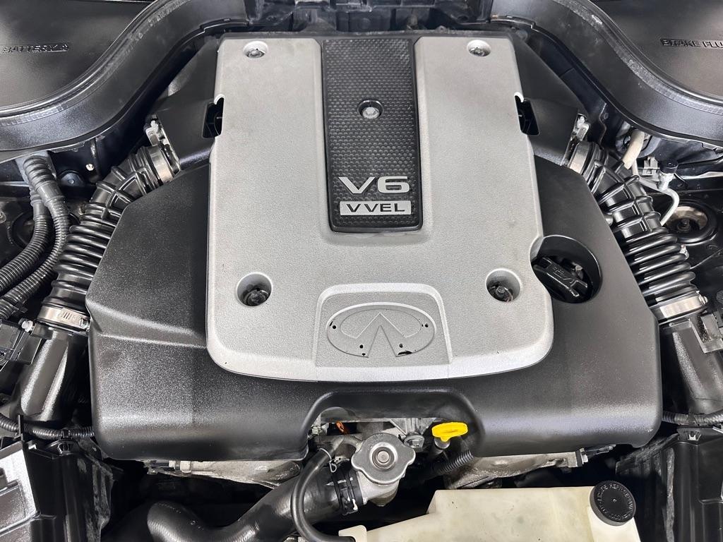 Infiniti Q40 RWD 2015