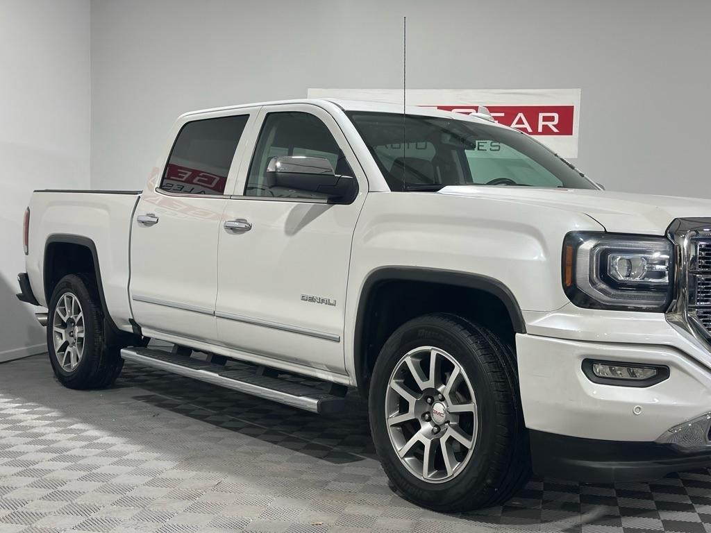 GMC Sierra 1500 Denali Crew Cab Long Box 4WD 2016