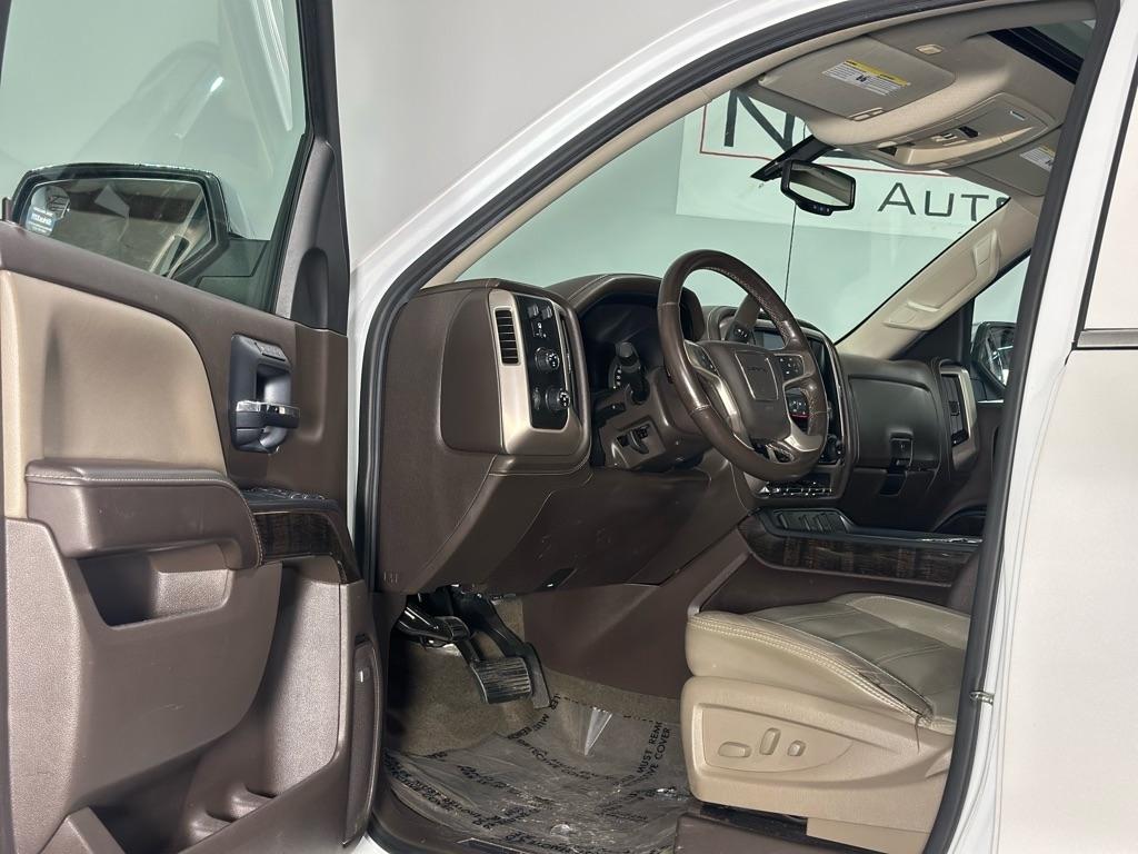 GMC Sierra 1500 Denali Crew Cab Long Box 4WD 2016