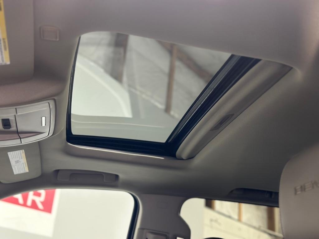 GMC Sierra 1500 Denali Crew Cab Long Box 4WD 2016