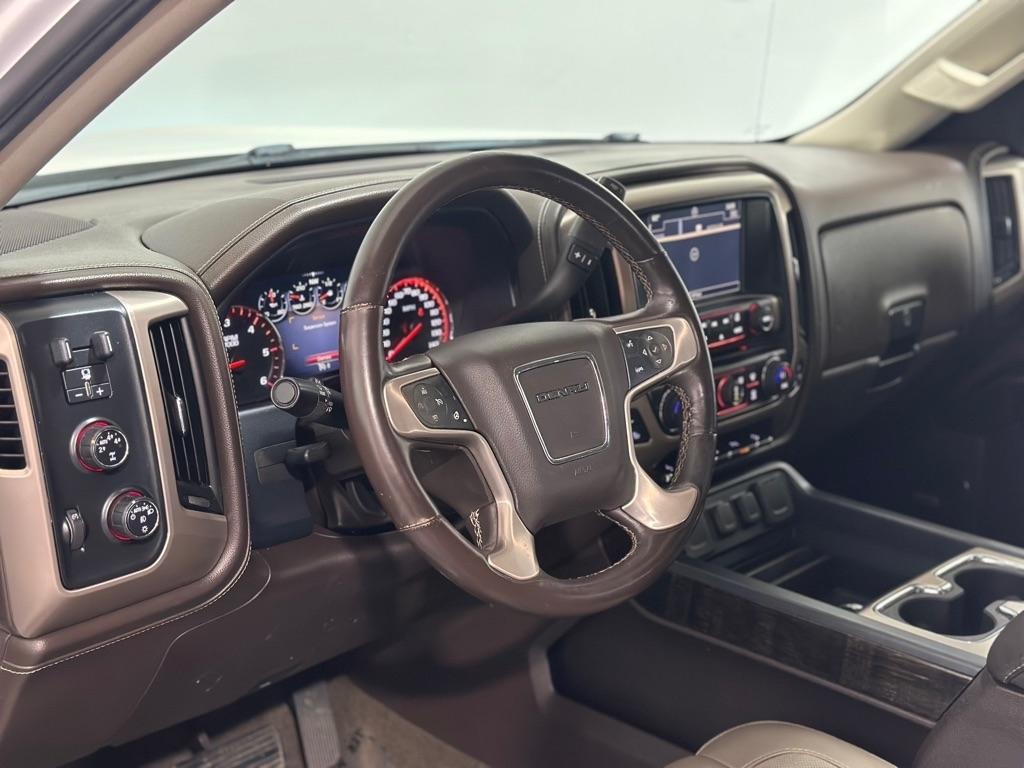 GMC Sierra 1500 Denali Crew Cab Long Box 4WD 2016