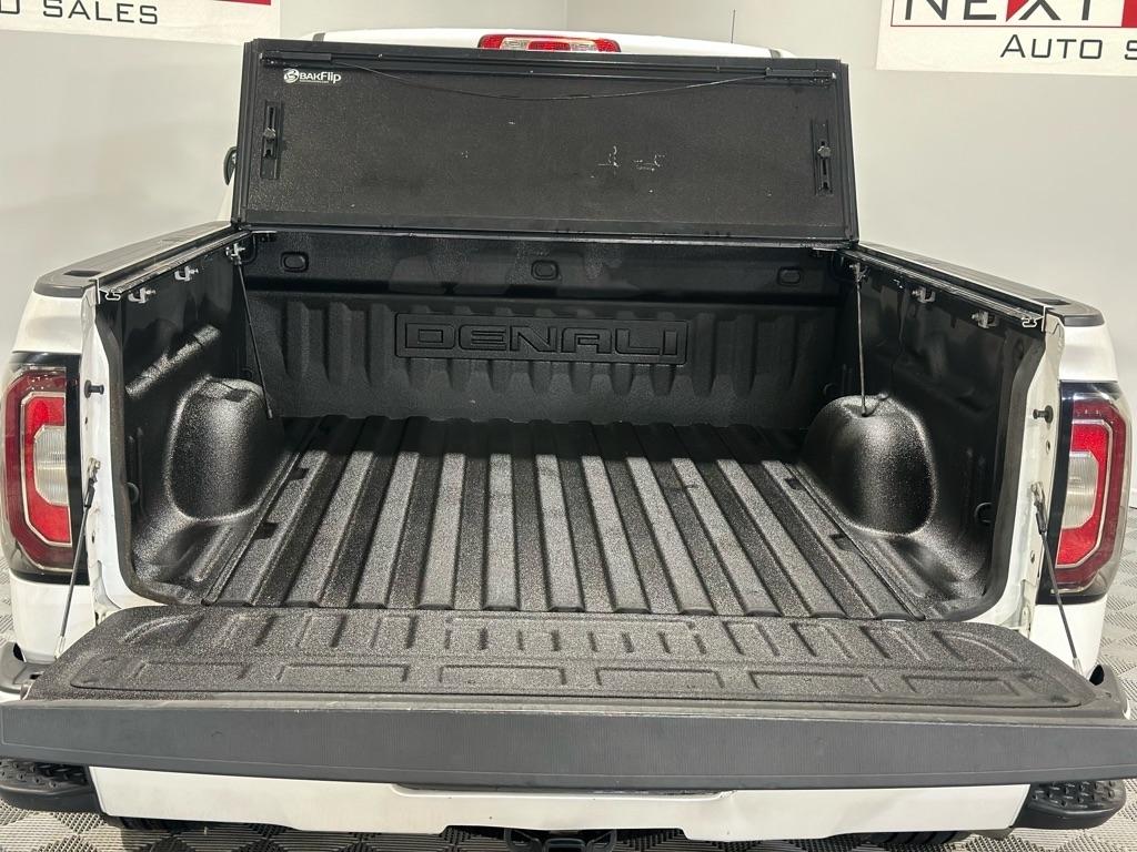 GMC Sierra 1500 Denali Crew Cab Long Box 4WD 2016