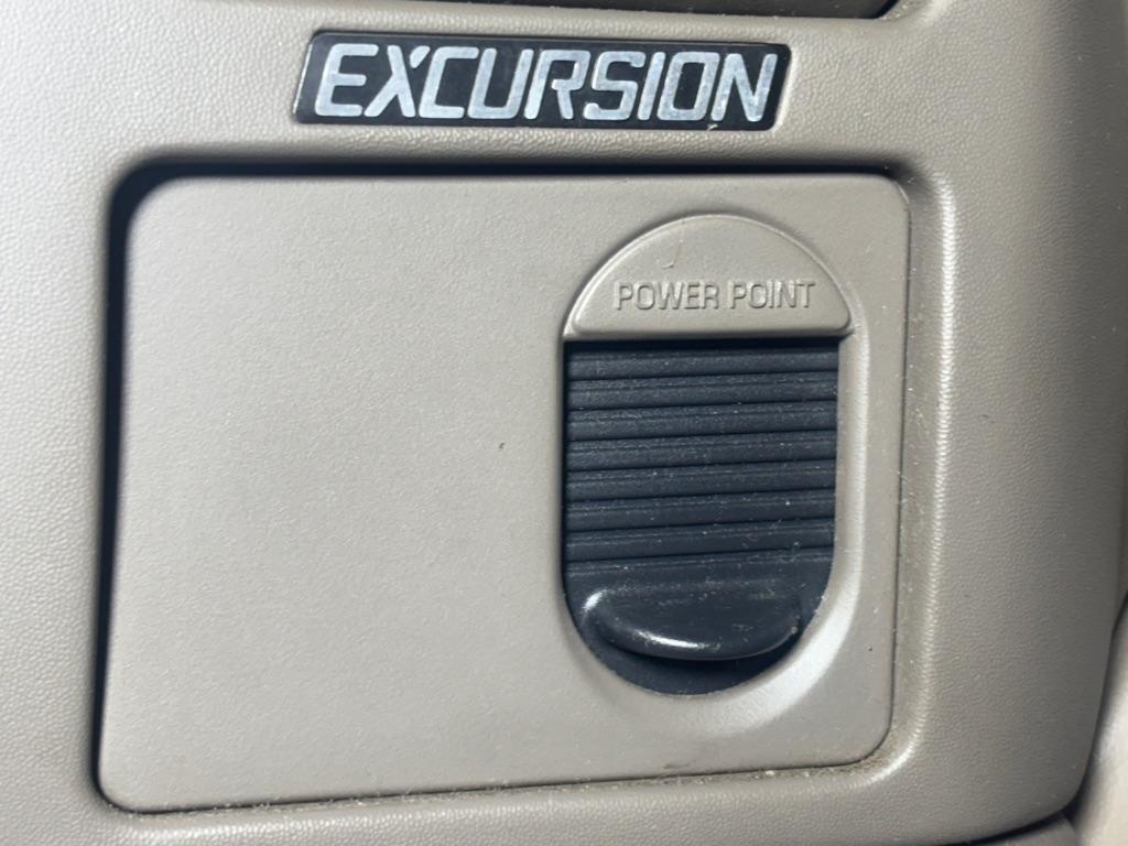 Ford Excursion Limited 4WD 2000