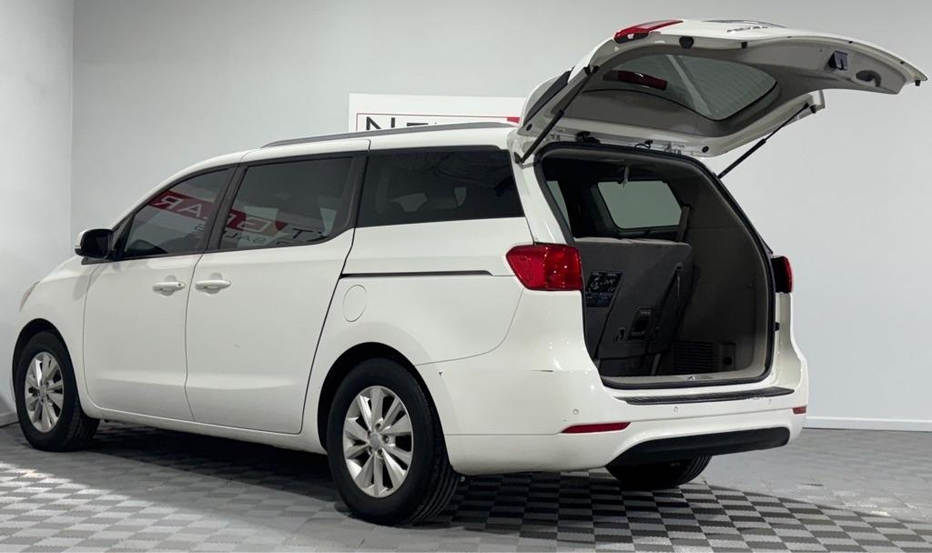 Kia Sedona LX 2016