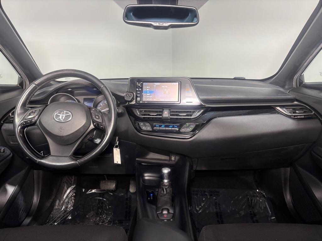 Toyota C-HR XLE 2018