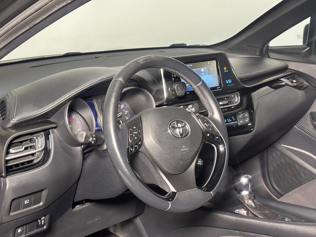 Toyota C-HR XLE 2018