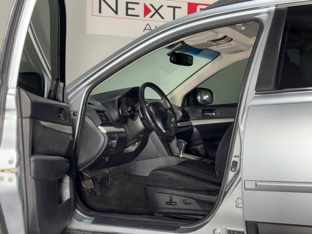 Subaru Outback 2.5i Premium 2013