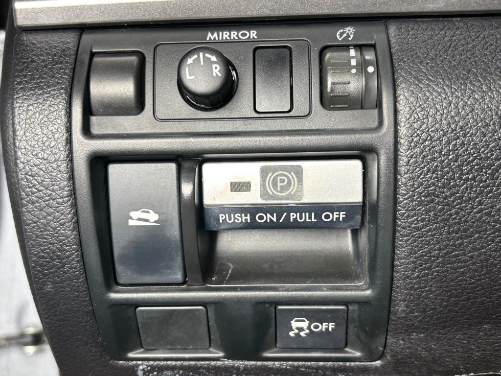 Subaru Outback 2.5i Premium 2013